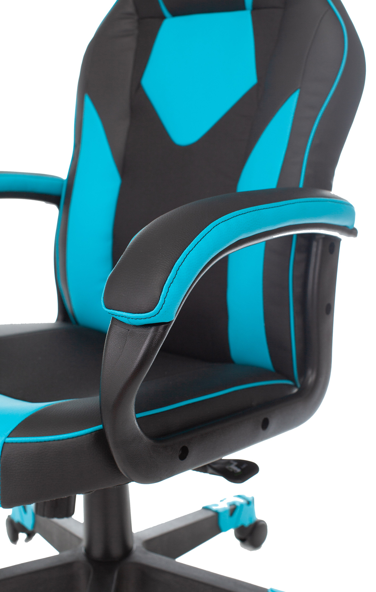 Кресло игровое Zombie GAME 17 черный/синий текстиль/эко.кожа крестов. пластик